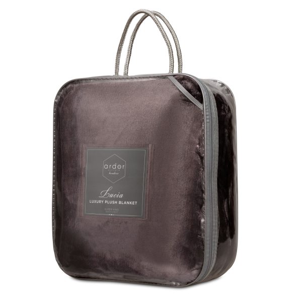 LUCIA LUXURY PLUSH VELVET BLANKET