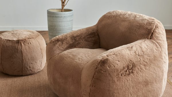 Snug Faux Fur Chair- Medium - Image 3