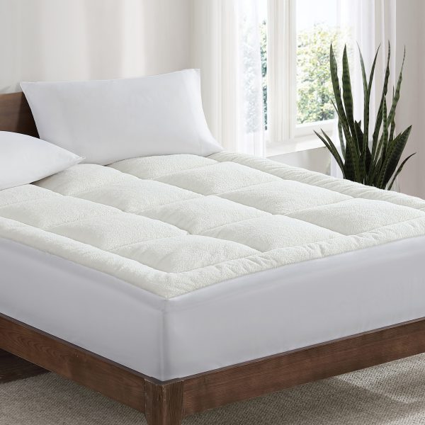 1800GSM REVERSIBLE MICROFIBRE MATTRESS TOPPER - Image 4