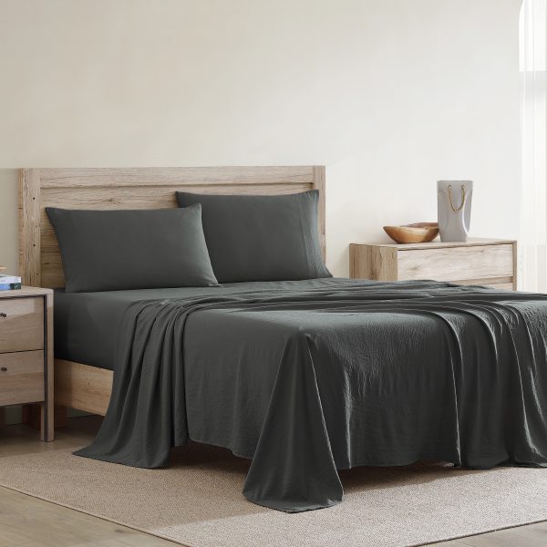 WATERPROOF SHEET SET IN CHARCOAL
