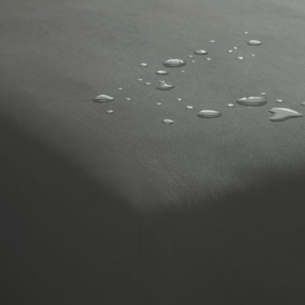 WATERPROOF SHEET SET IN CHARCOAL - Image 2