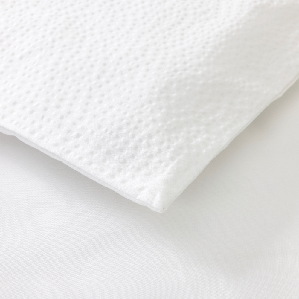 LTAMIS White Quilt Cover - Image 4