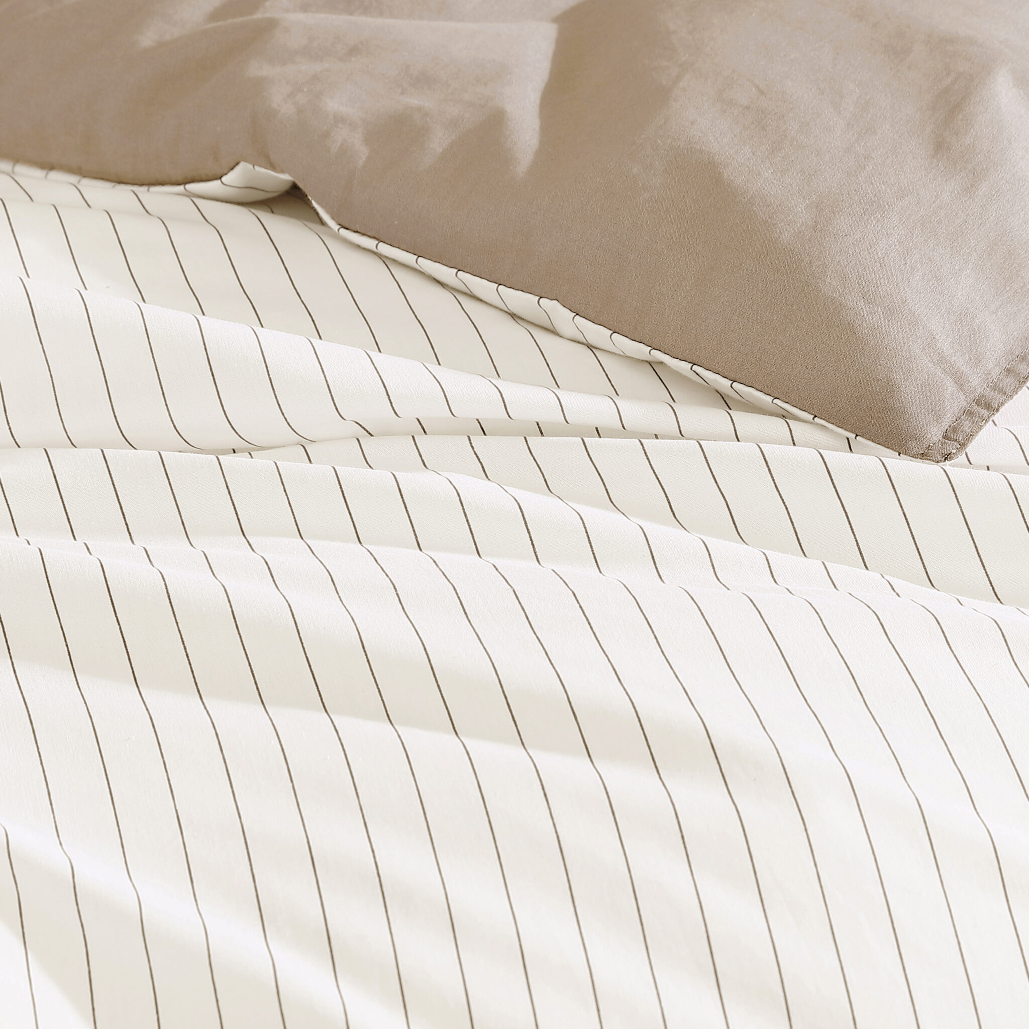 KAHN STRIPE QUILT COVER SET - Image 2