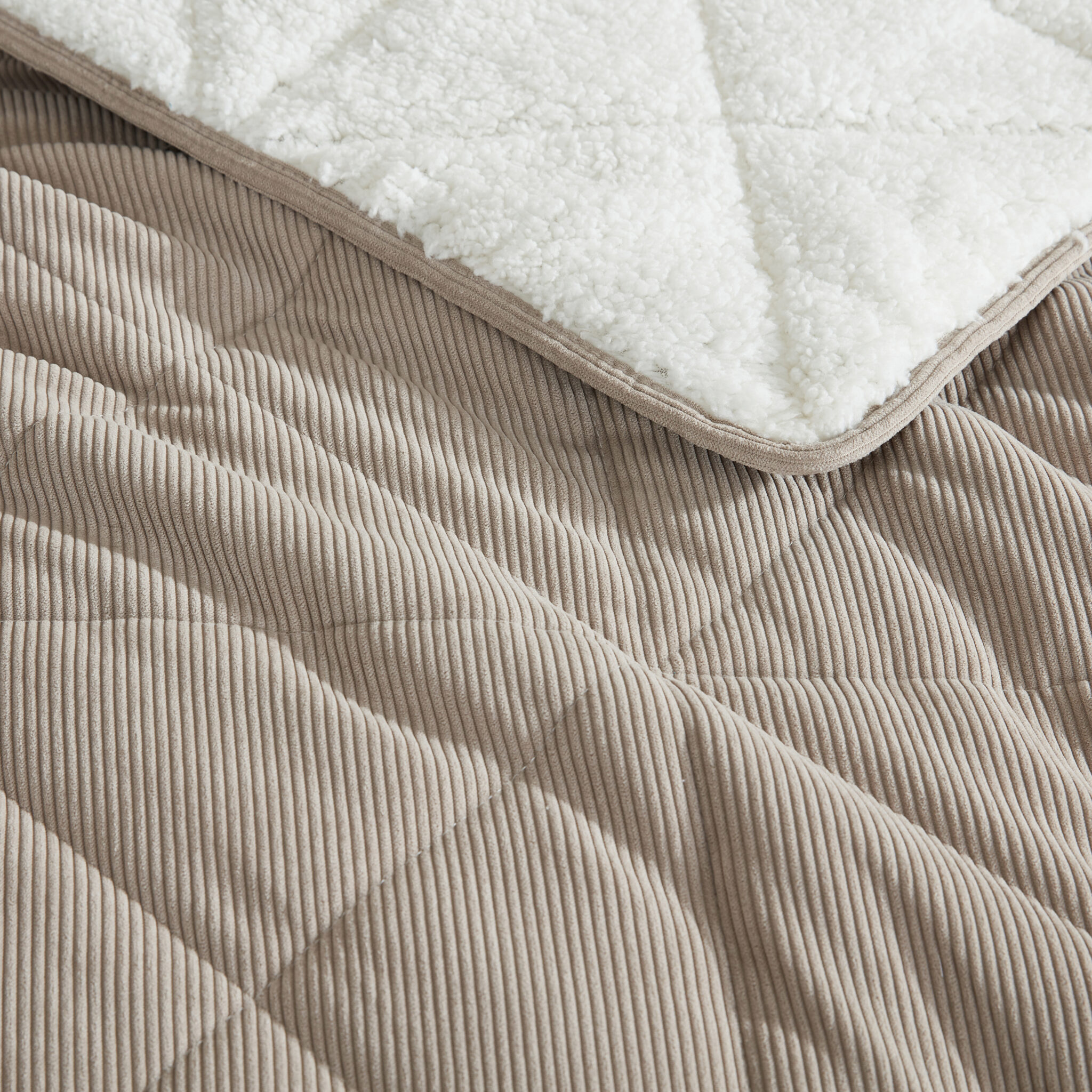 RIDGE 3PC COVERLET - Image 2