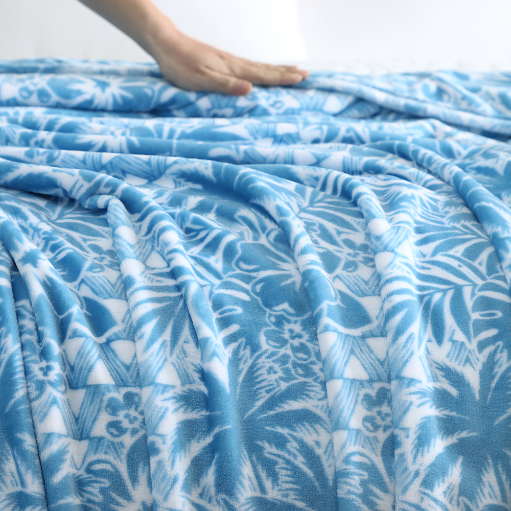 LANIKAI FRONDS THROW - Image 2