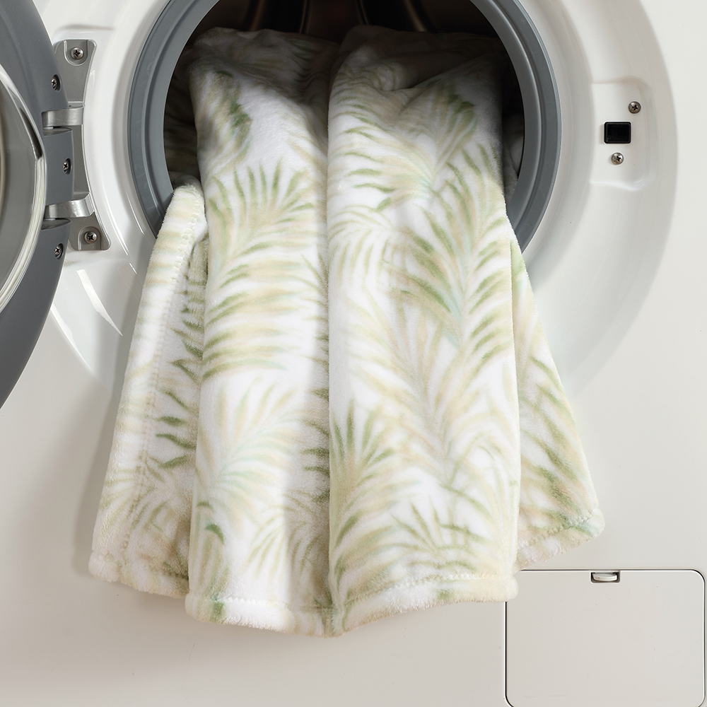 MAUI PALM THROW - Image 3